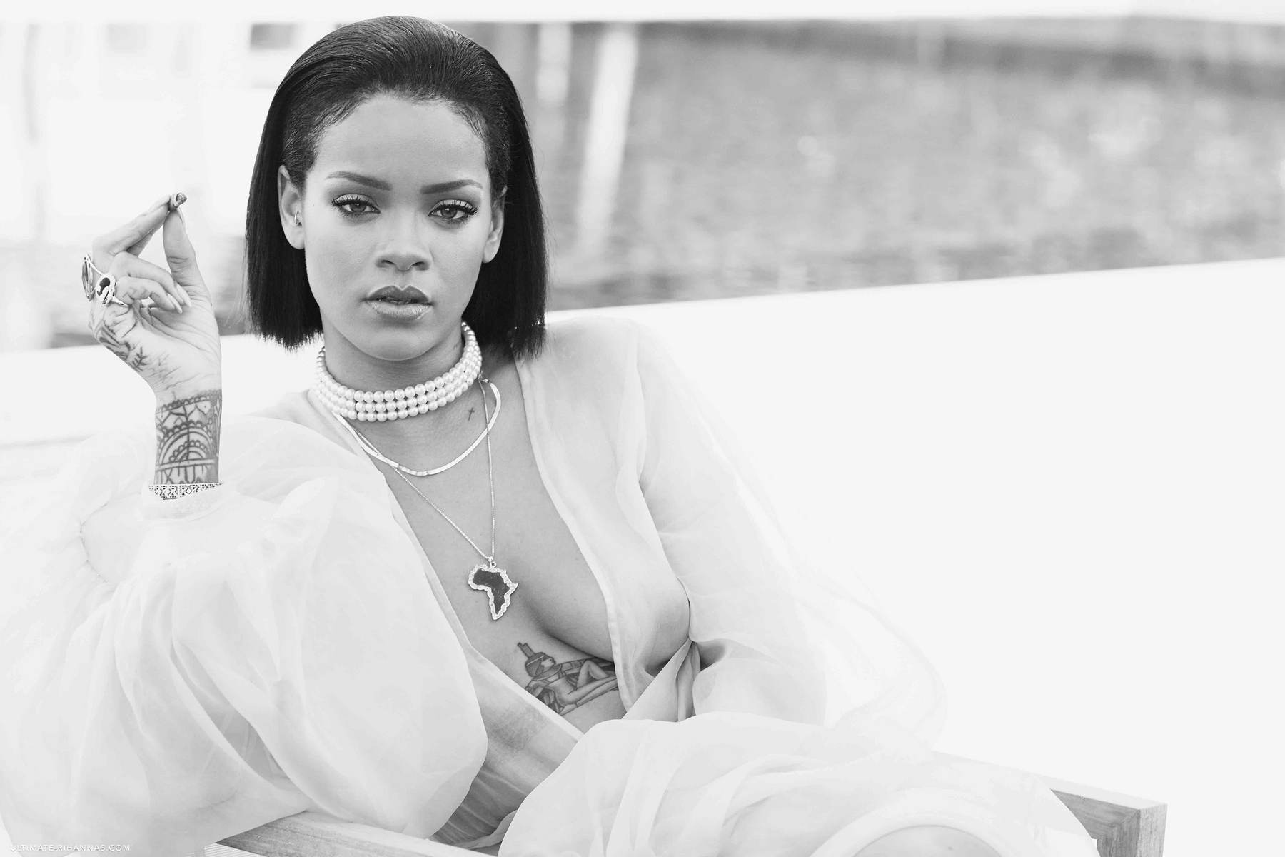Rihanna-Needed-Me